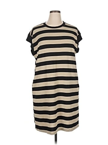 Unbranded Casual Dress (view 1)