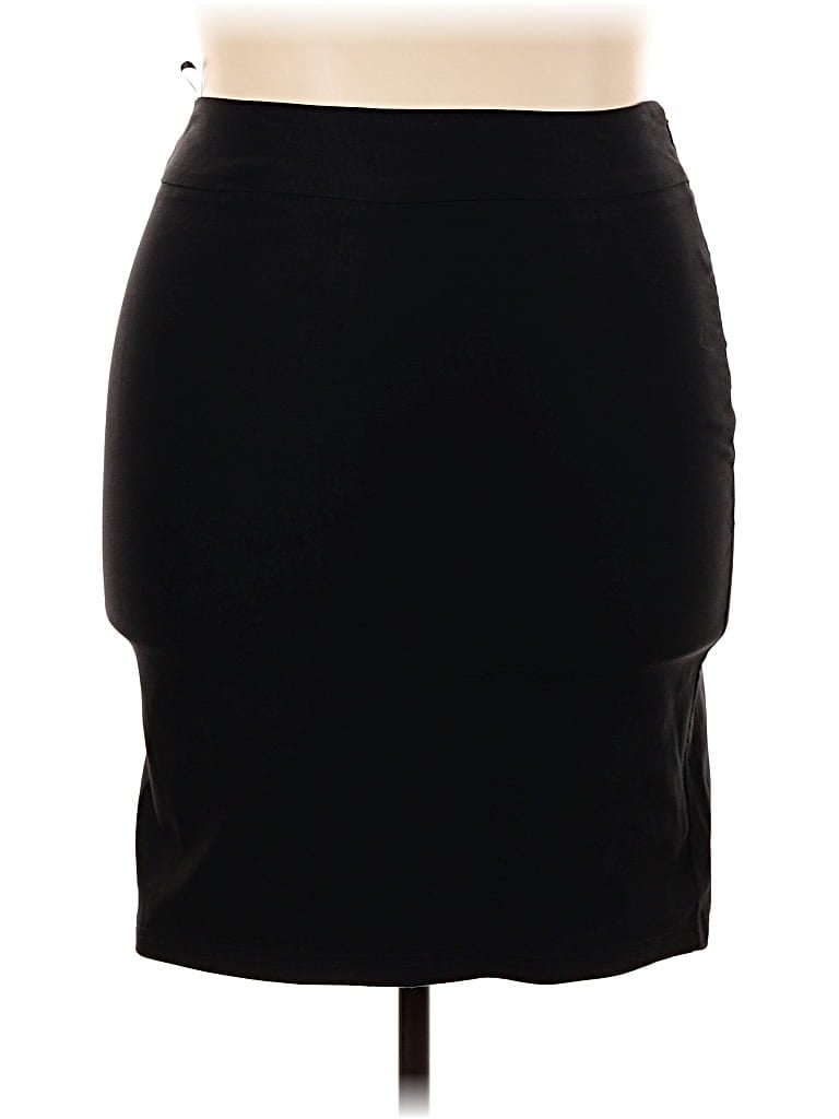 Click to view more detailed imagery on our partner's website Pre-owned Kate Kasin Casual Skirt In Black
