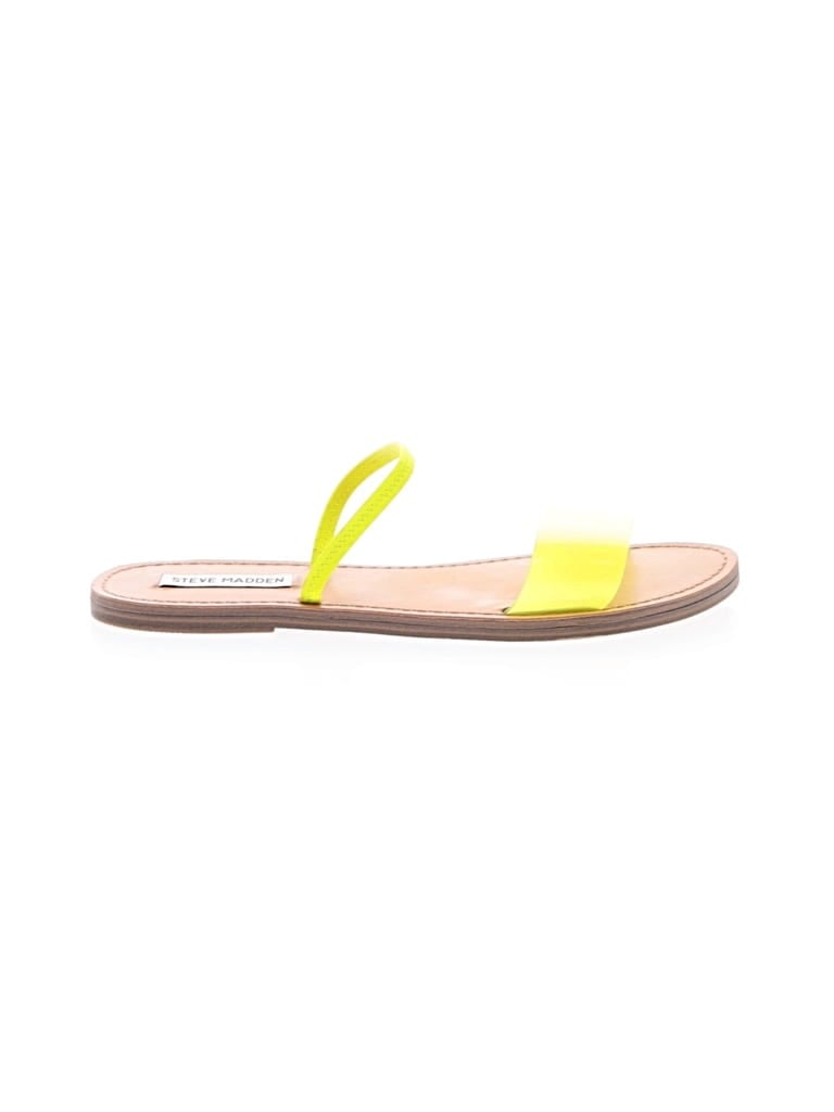 Pre-owned Steve Madden Sandals In Yellow