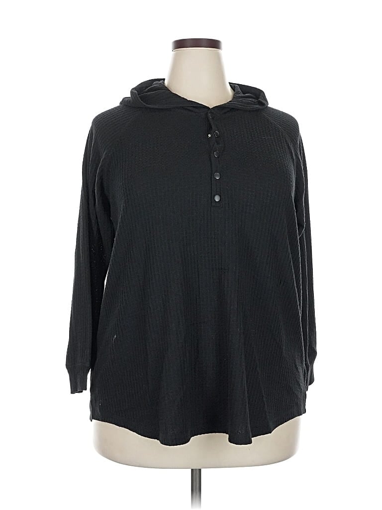 Pre-owned Torrid Pullover Sweater In Black