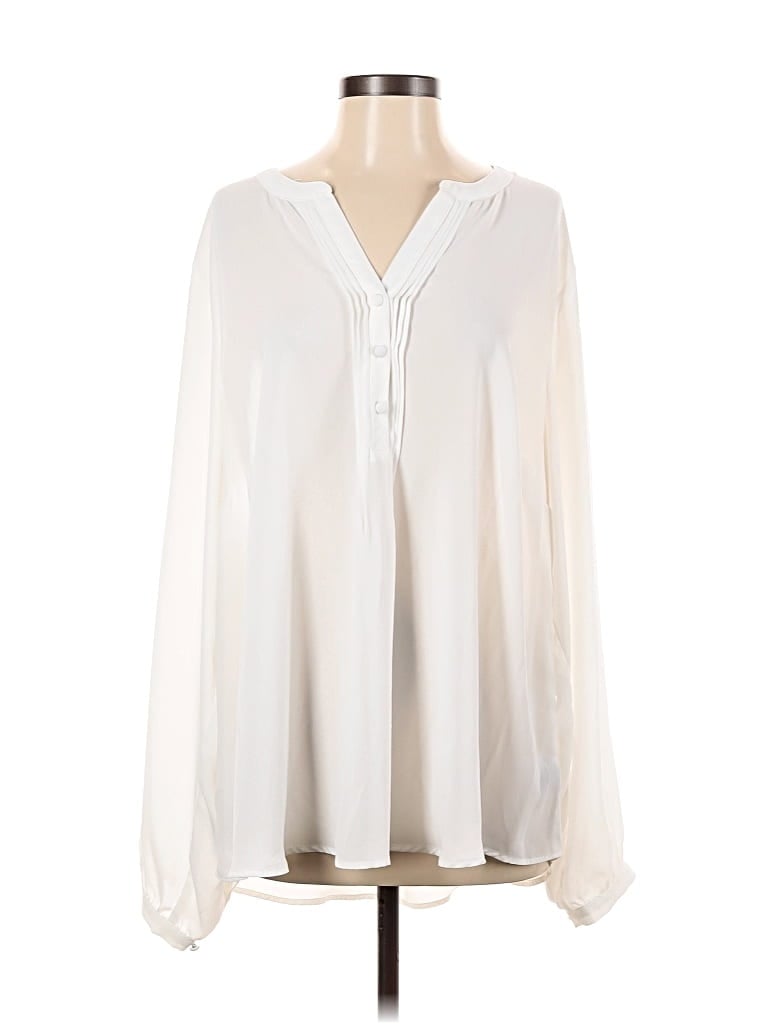 Pre-owned Torrid Long Sleeve Blouse In White