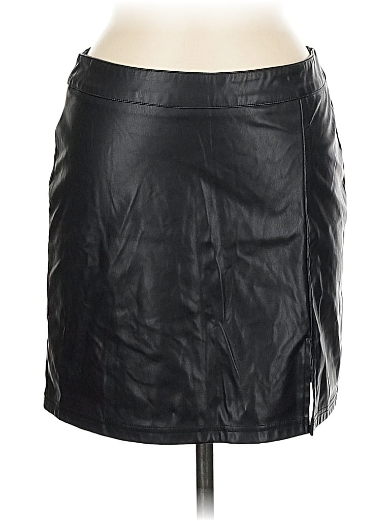Pre-owned Shein Faux Leather Skirt In Black