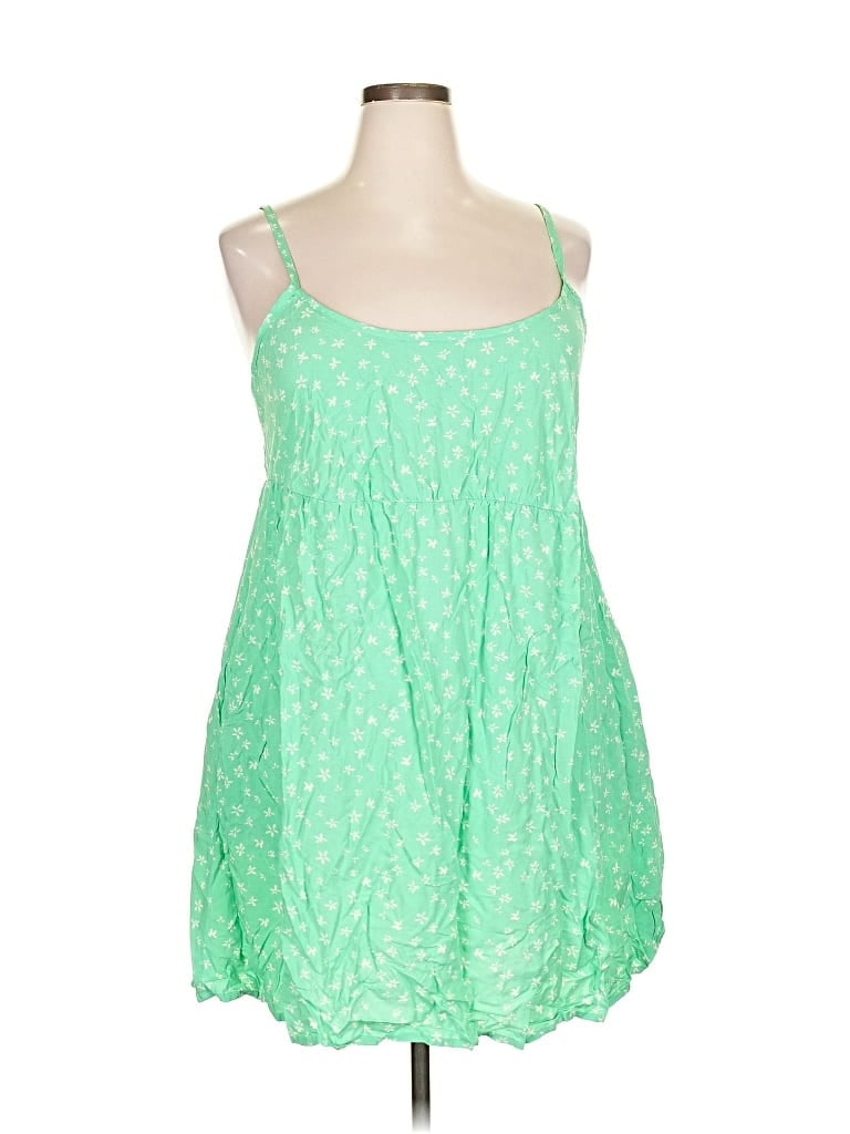 Pre-owned Wild Fable Casual Dress In Green