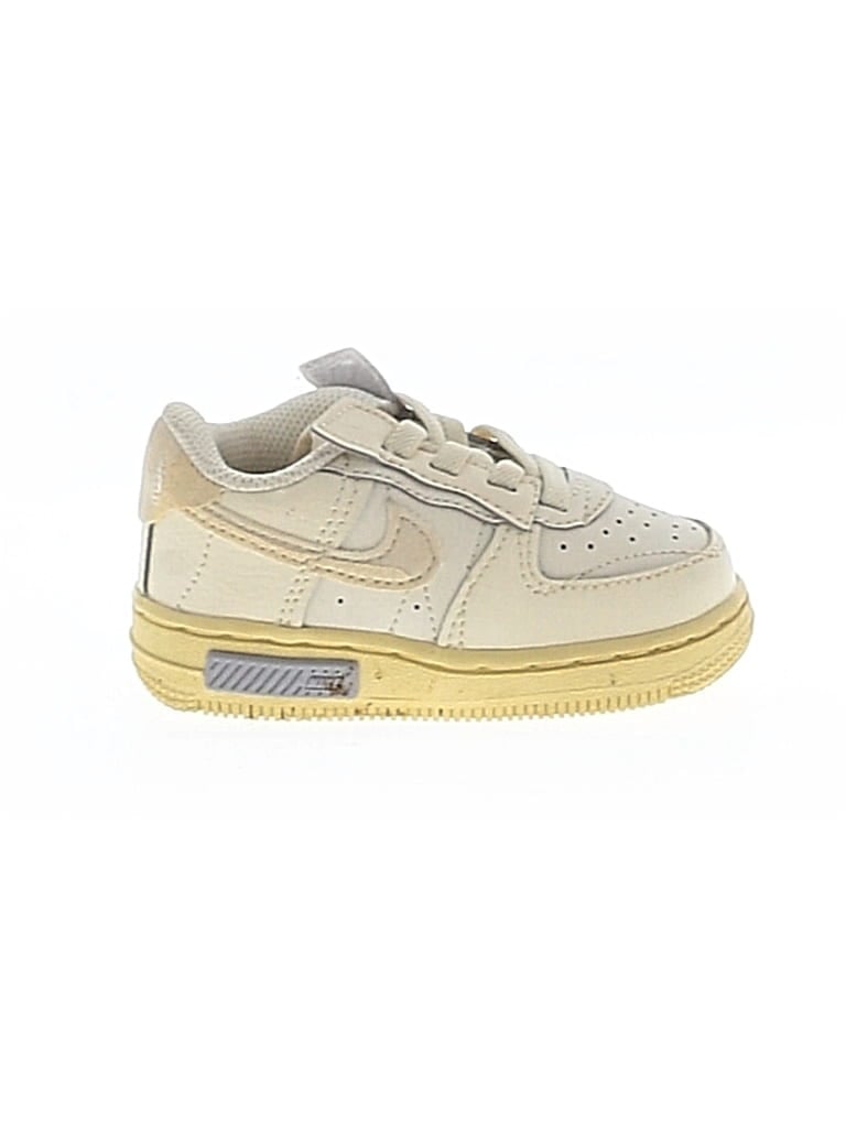Click to view more detailed imagery on our partner's website Pre-owned Nike Kids' Sneakers In White