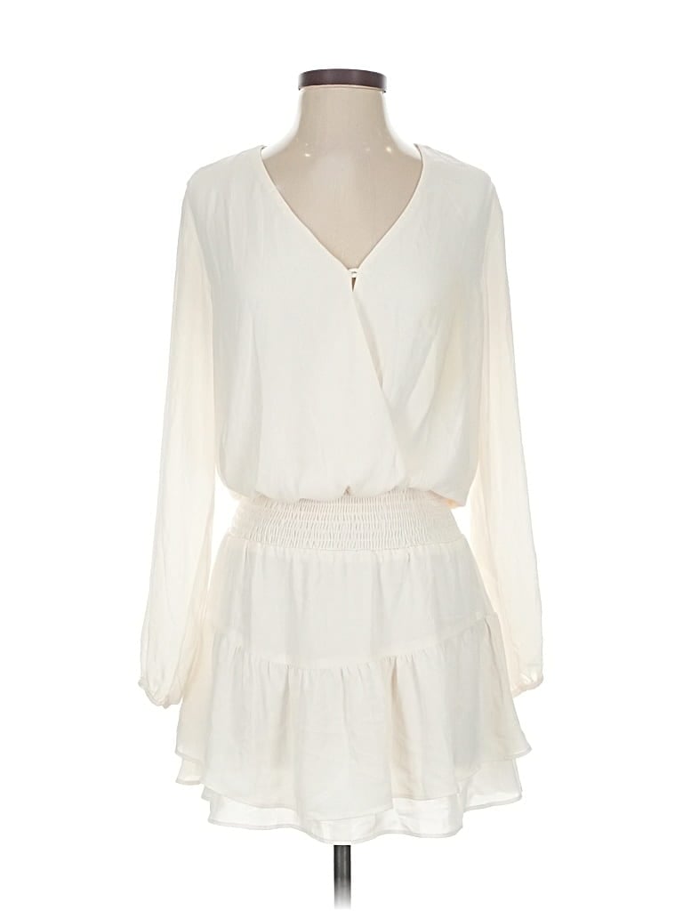 Pre-owned Krisa Casual Dress In White