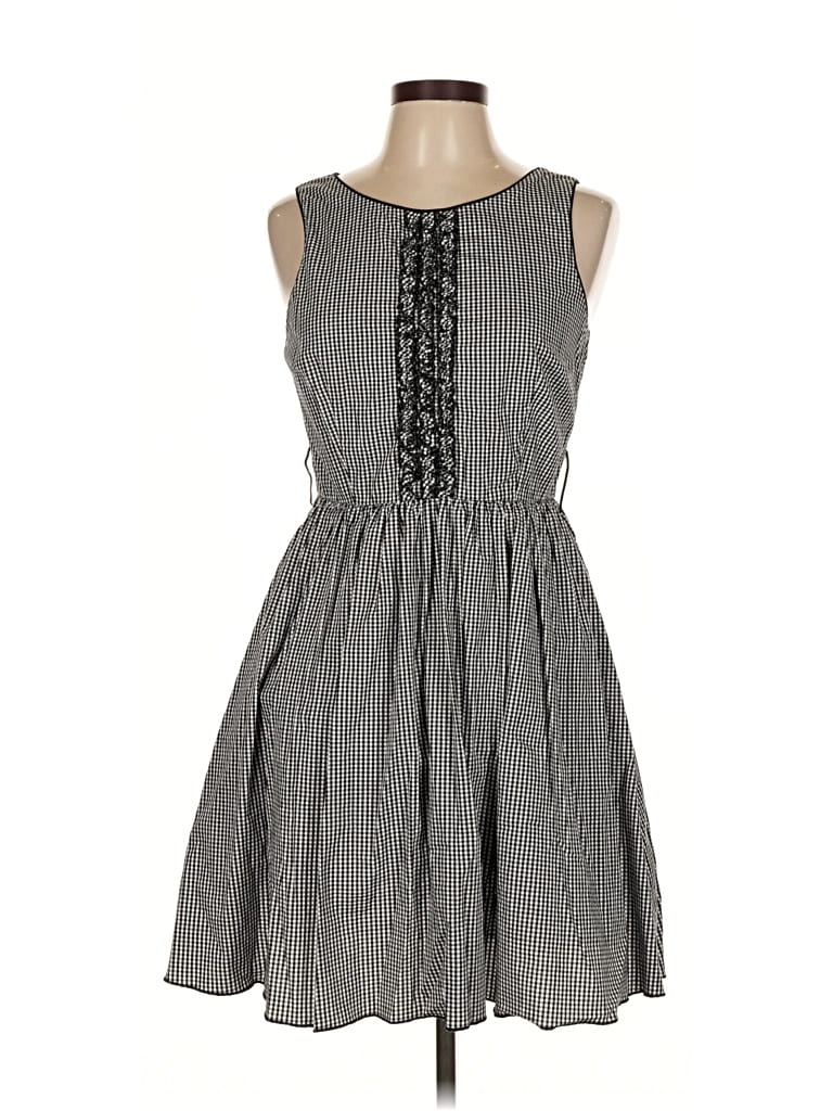 Pre-owned Maurices Casual Dress In Gray