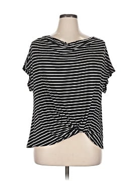 Nine Britton Short Sleeve Top