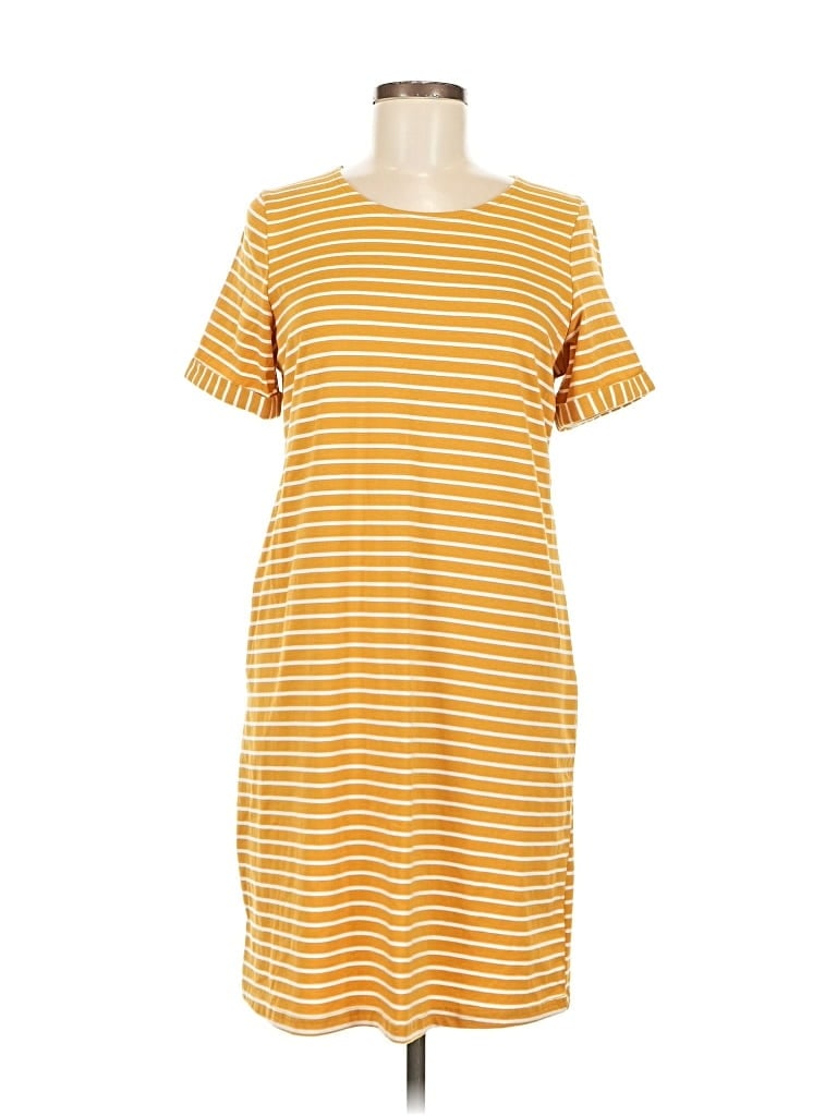 Pre-owned Davi & Dani Casual Dress In Yellow