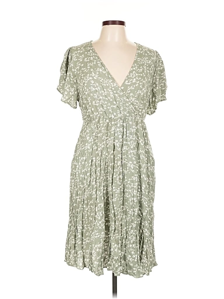 Pre-owned Bloomchic Casual Dress In Green