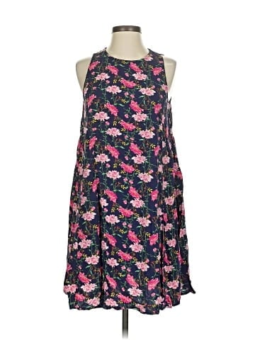 Old Navy Casual Dress (view 1)