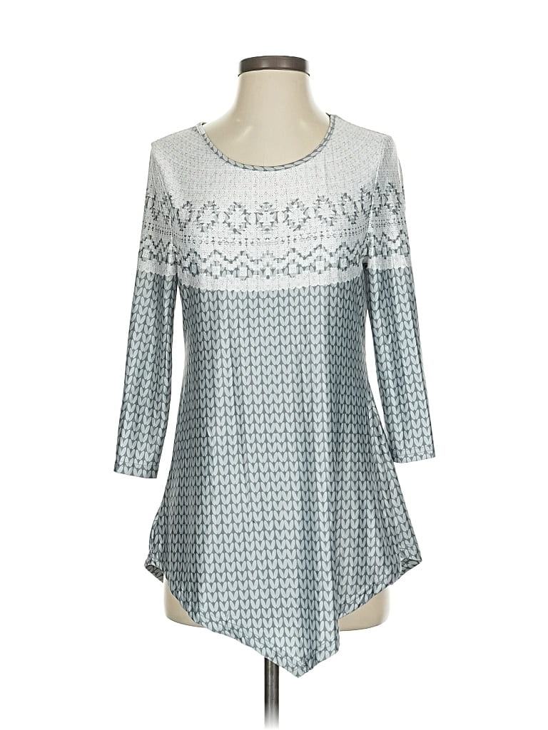 Pre-owned Lily By Firmiana 3/4 Sleeve Top Silver Scoop Neck Tops