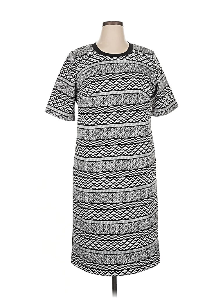 Click to view more detailed imagery on our partner's website Pre-owned Eloquii Casual Dress In Gray