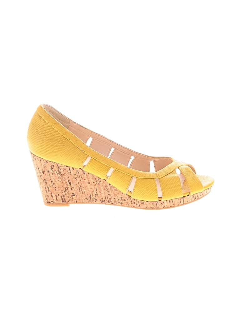 Pre-owned Nine West Wedges In Yellow
