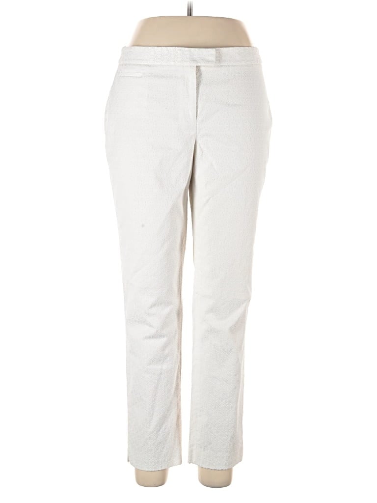 Click to view more detailed imagery on our partner's website Pre-owned Cece Casual Pants In White
