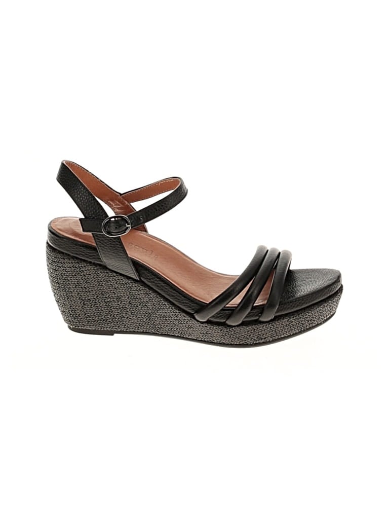 Pre-owned Gentle Souls By Kenneth Cole Wedges In Black