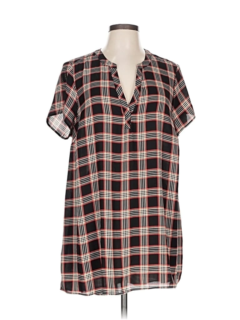 Pre-owned Torrid Short Sleeve Henley Shirt In Black