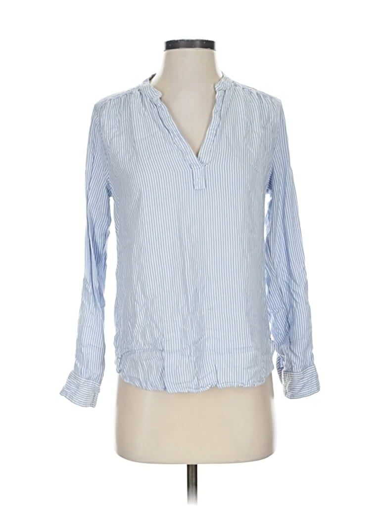 Click to view more detailed imagery on our partner's website Pre-owned Gap Long Sleeve Blouse In Blue