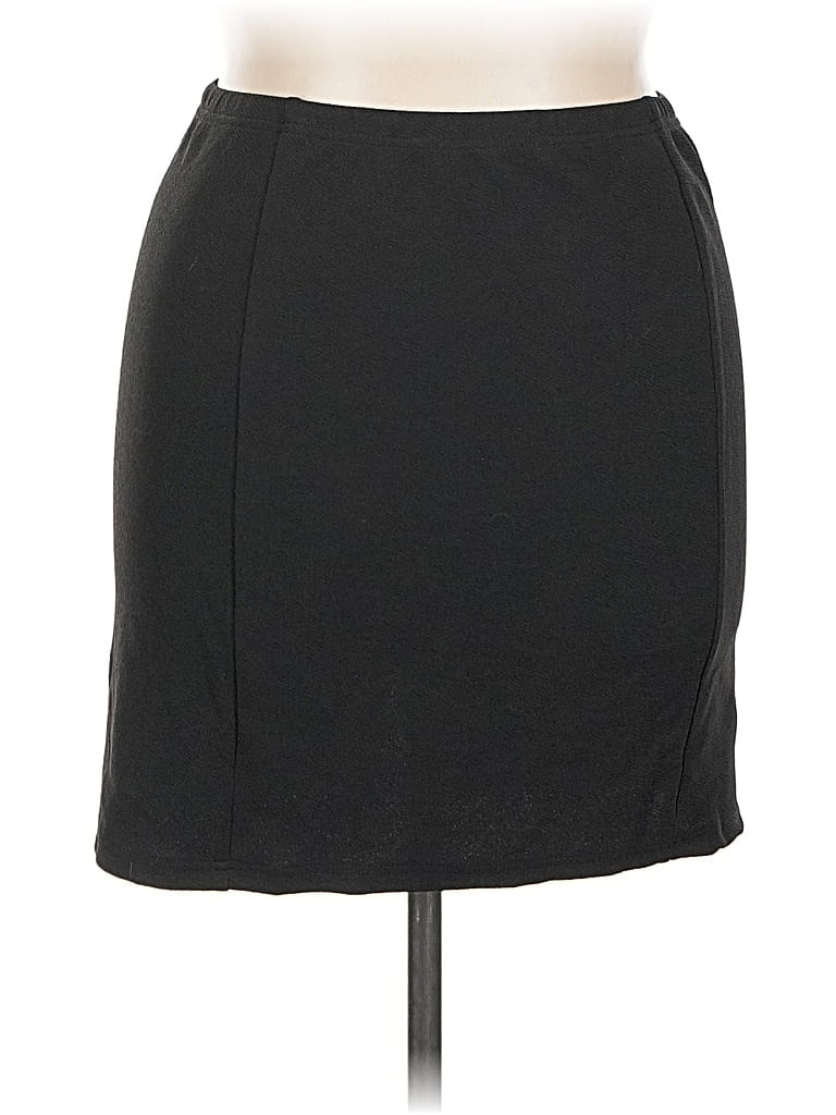 Pre-owned Shein Curve Casual Skirt In Black