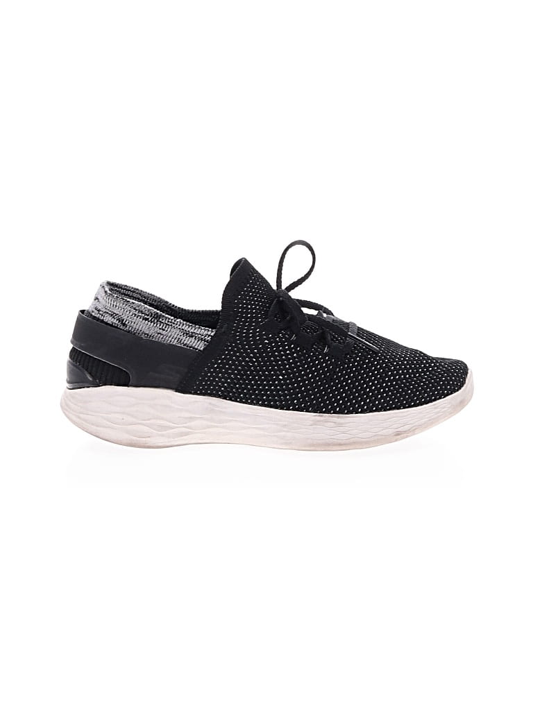 Pre-owned Skechers Sneakers In Black