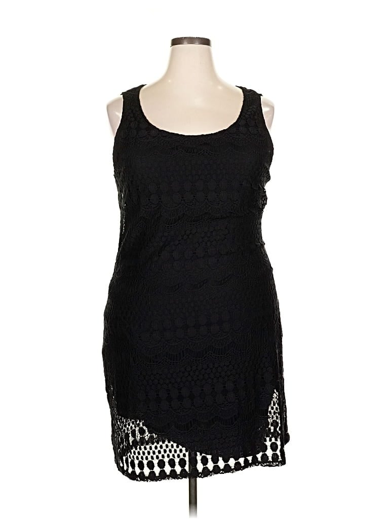 Pre-owned Tiana B Cocktail Dress In Black