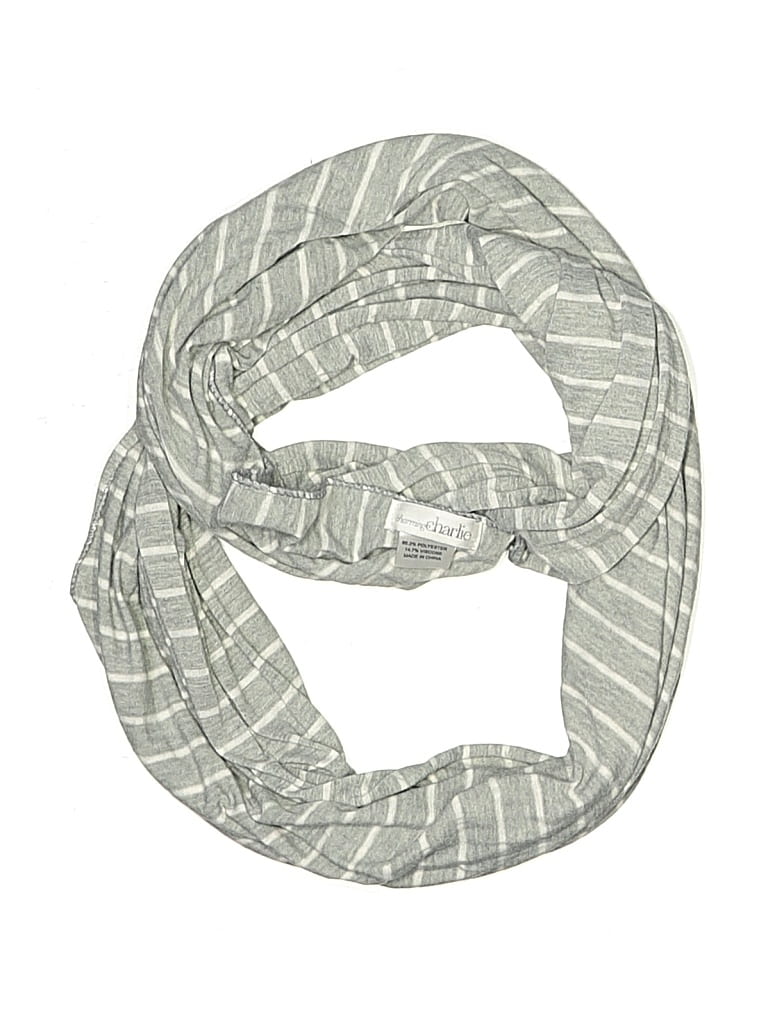 Pre-owned Charming Charlie Scarf In Gray