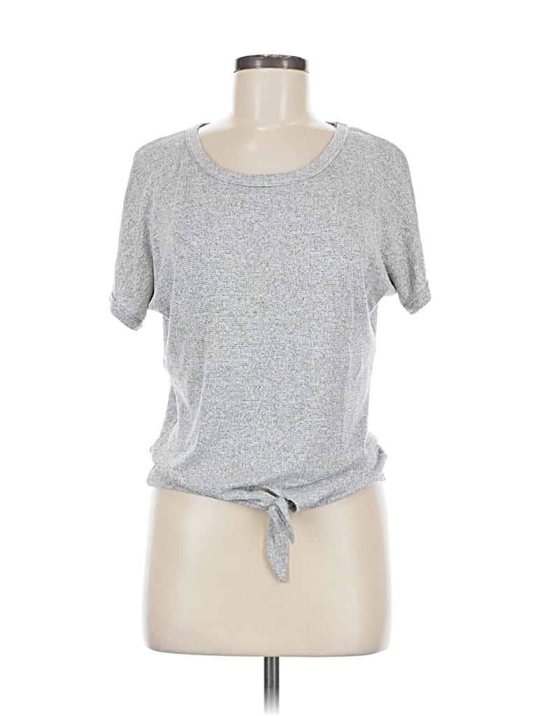 Pre-owned Caution To The Wind Short Sleeve Top Gray Keyhole Neckline Tops