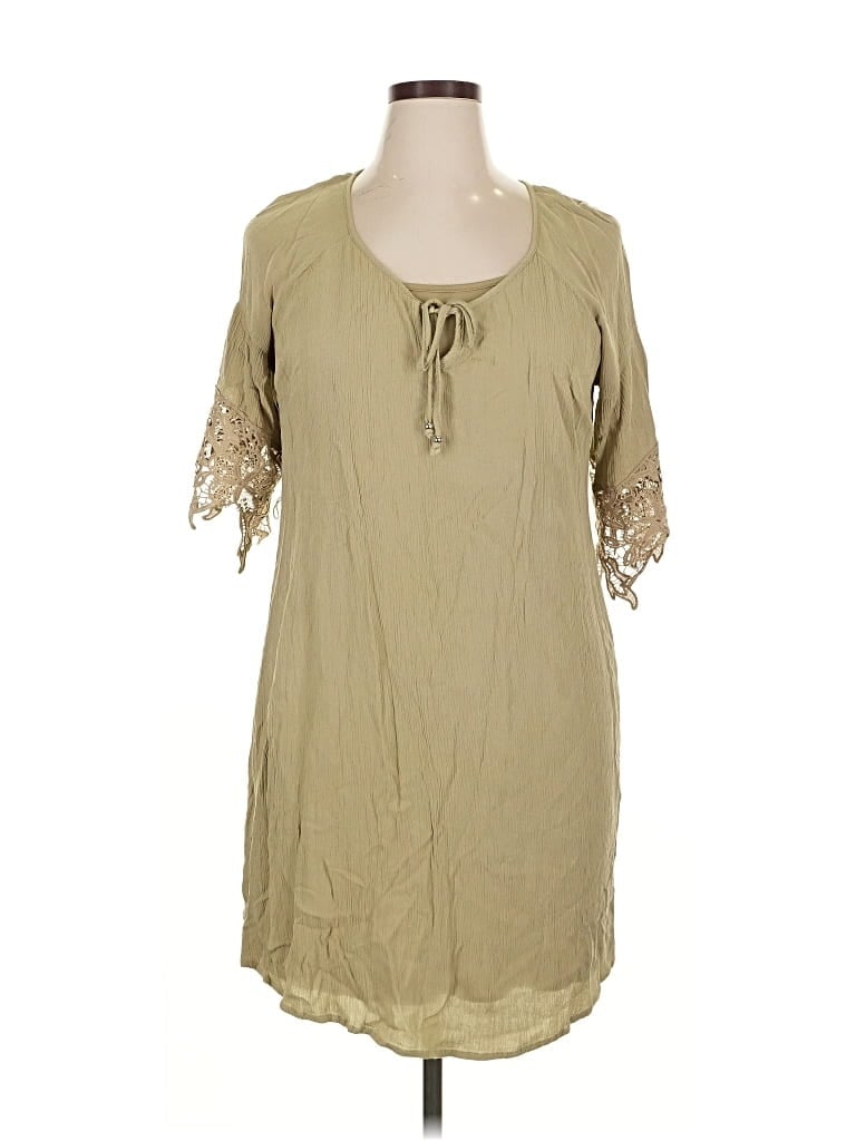 Pre-owned Mlle Gabrielle Casual Dress In Green