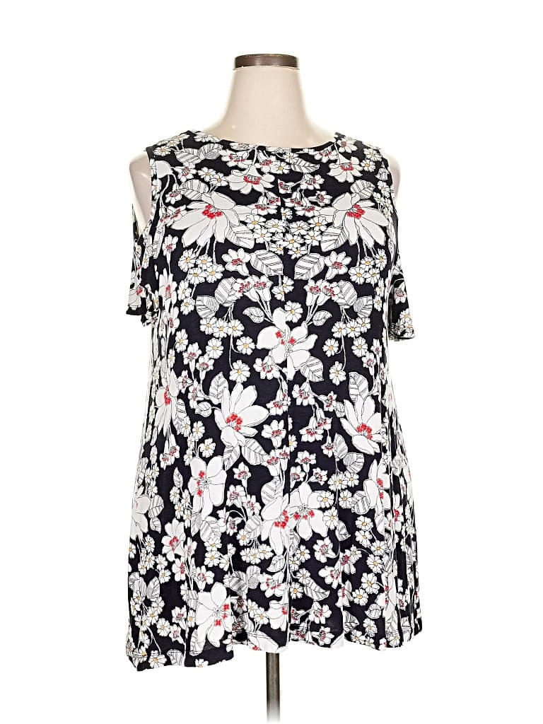 Click to view more detailed imagery on our partner's website Pre-owned Lane Bryant Sleeveless Blouse In Black