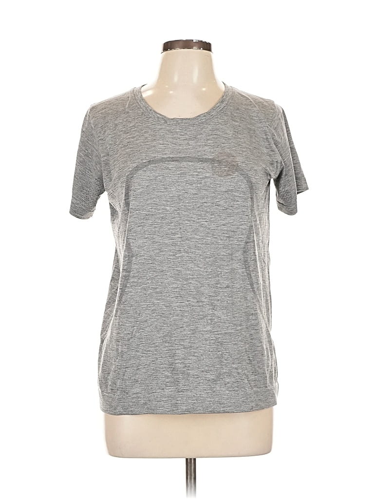 Pre-owned Lululemon Athletica Active T-shirt In Gray