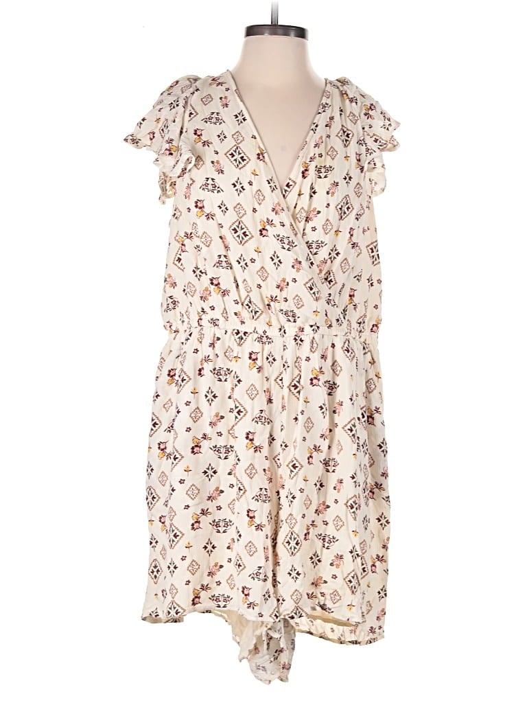 Pre-owned Torrid Romper In White