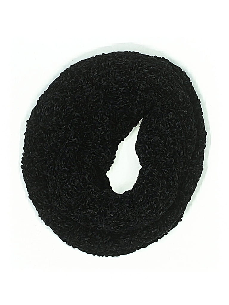 Pre-owned Britt's Knits Scarf In Black