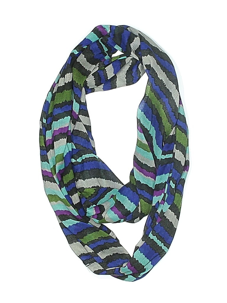 UNBRANDED Pre-owned Scarf In Blue