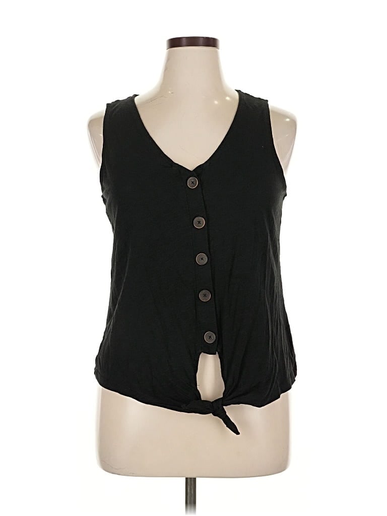 Click to view more detailed imagery on our partner's website Pre-owned Sanctuary Sleeveless Blouse In Black