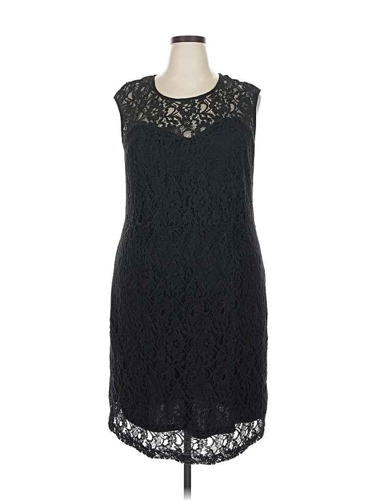 Pre-owned Spense Cocktail Dress In Black