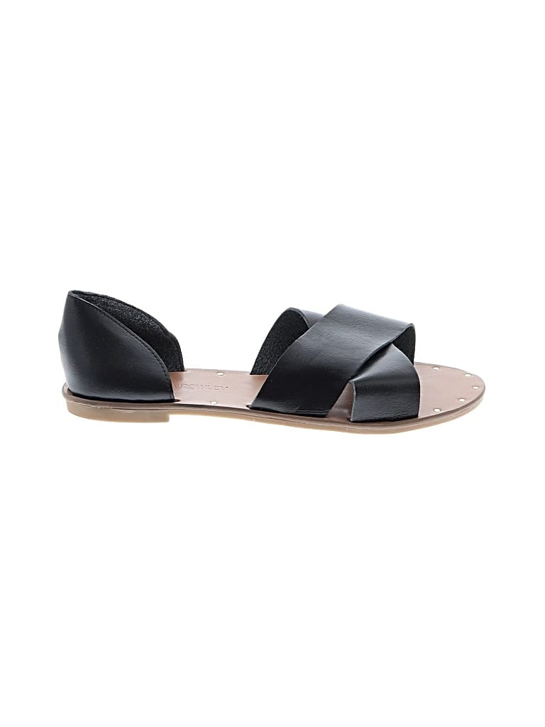 Pre-owned Cynthia Rowley Tjx Sandals In Black