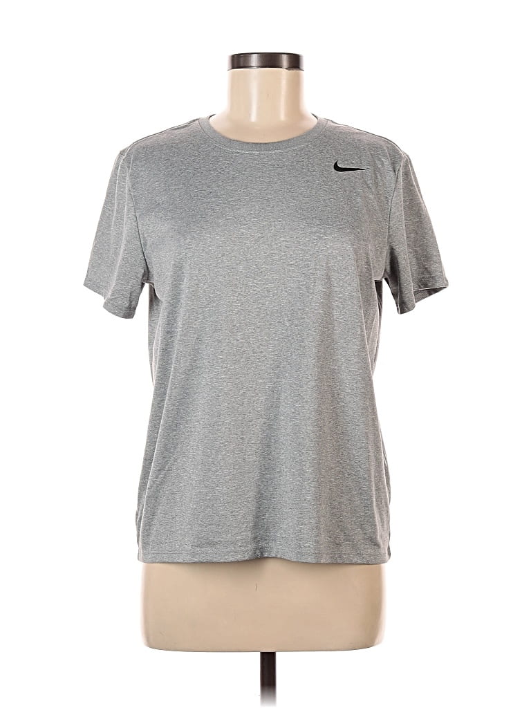 Pre-owned Nike Active T-shirt In Gray