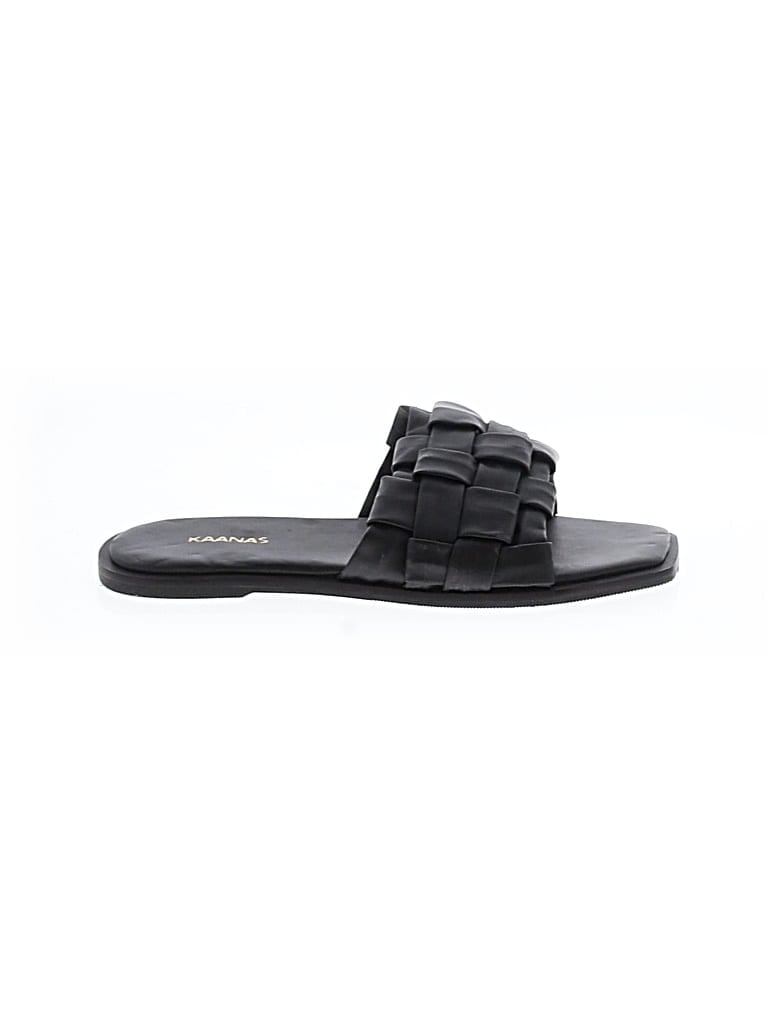 Pre-owned Kaanas Sandals In Black