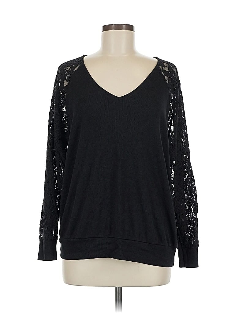 Pre-owned Torrid Pullover Sweater In Black