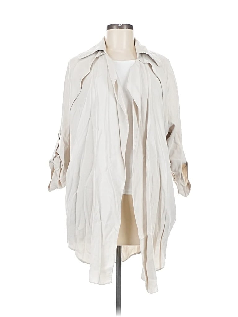 UNBRANDED Pre-owned Coat In White