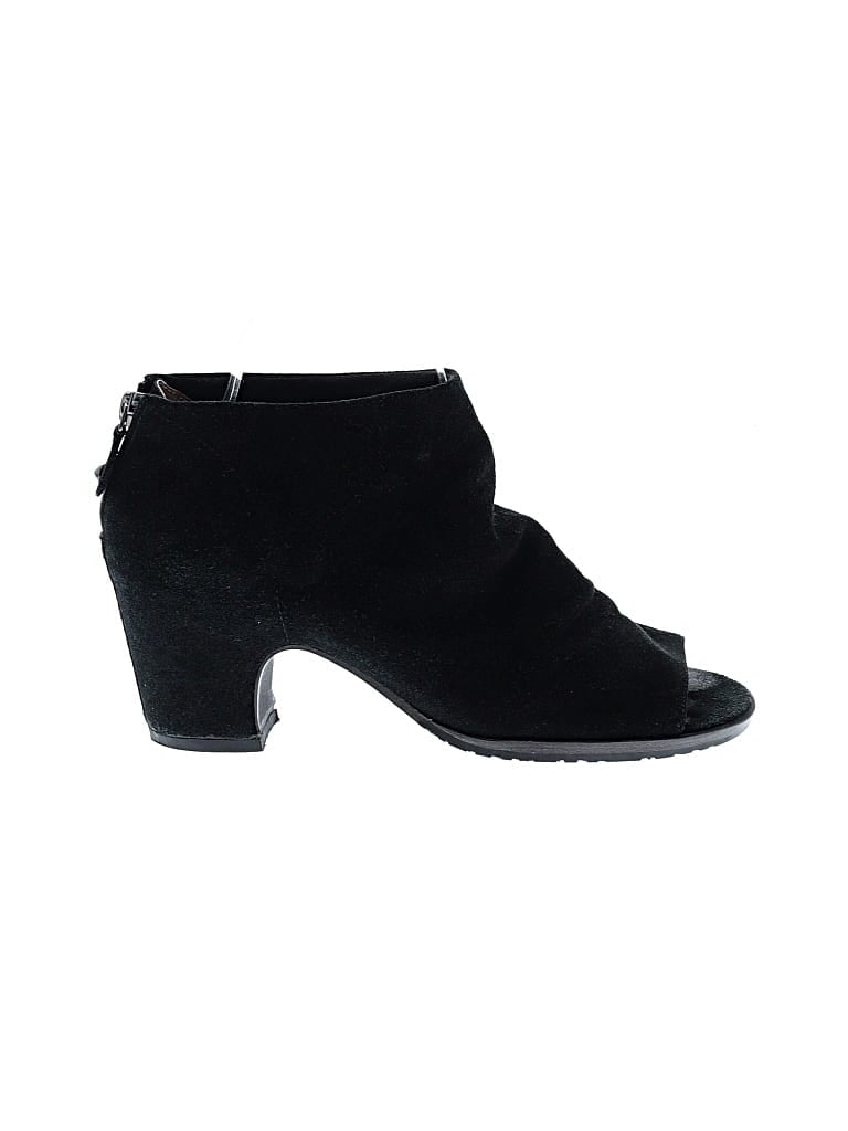 Pre-owned Gentle Souls By Kenneth Cole Ankle Boots In Black