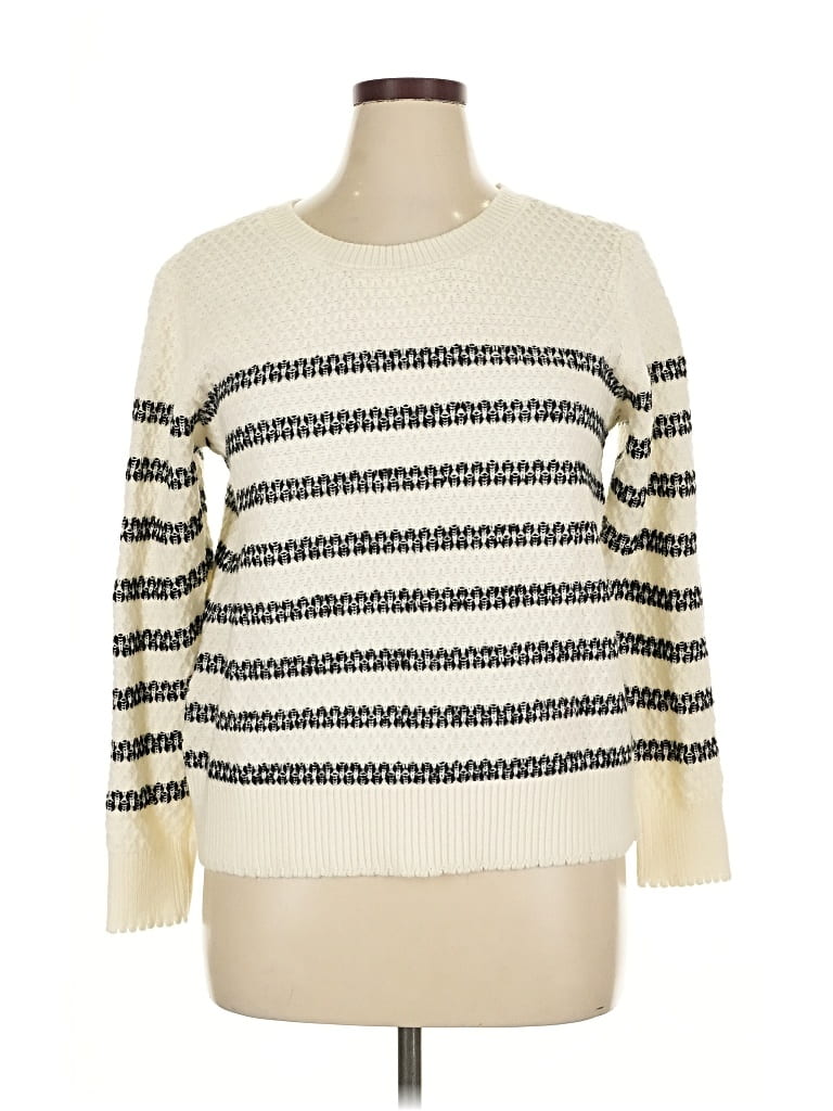Pre-owned Maurices Pullover Sweater In White
