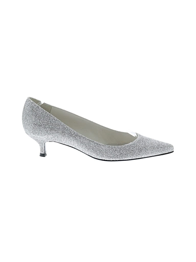 Pre-owned Stuart Weitzman Heels In Silver