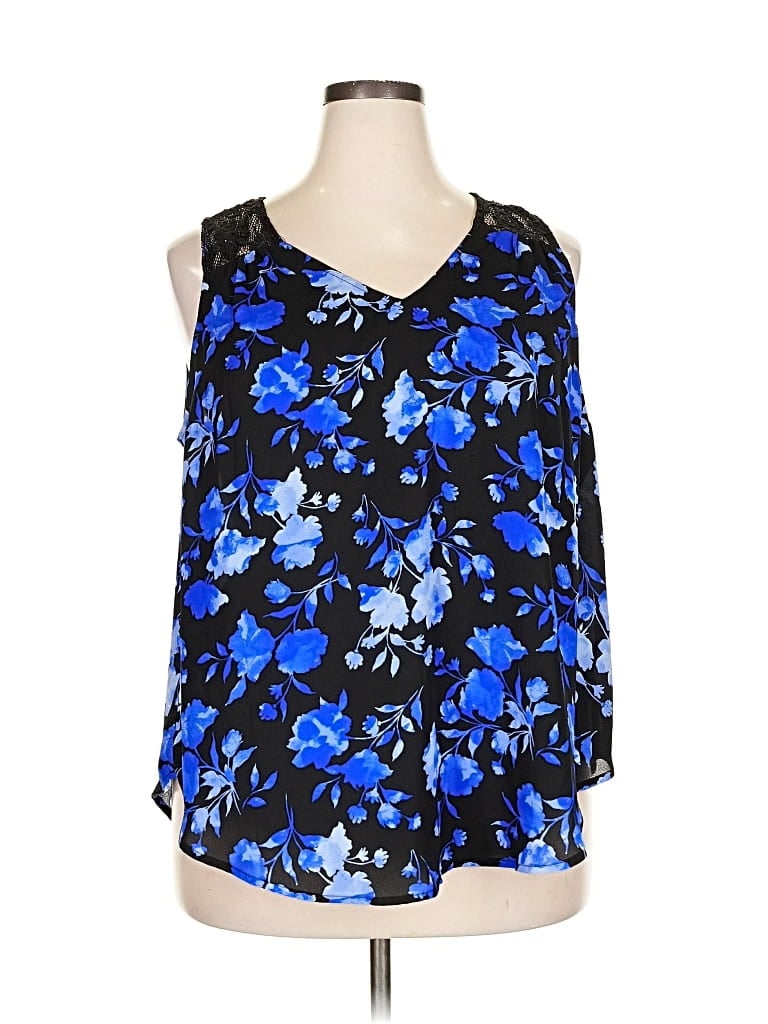 Pre-owned Torrid Sleeveless Blouse In Blue