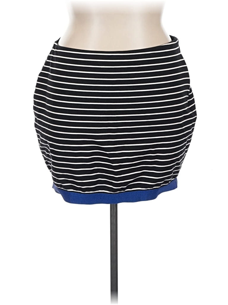 Pre-owned Ann Taylor Casual Skirt In Black