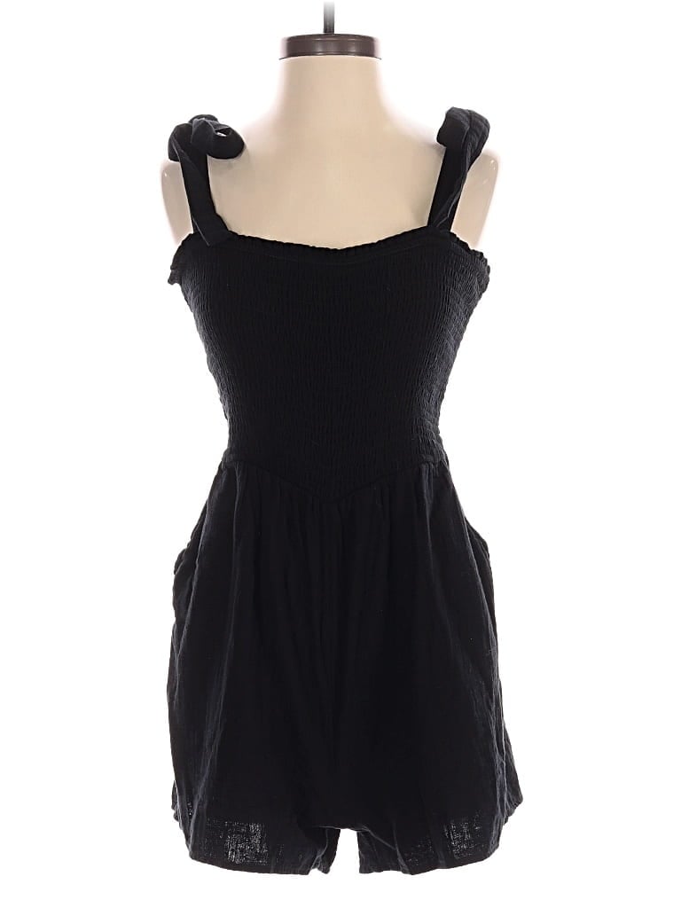 Pre-owned Old Navy Romper In Black