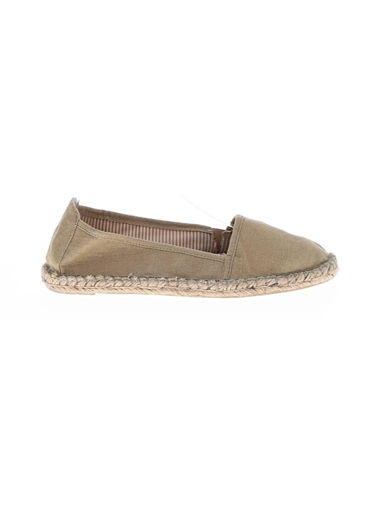 Pre-owned Merona Flats In Gold