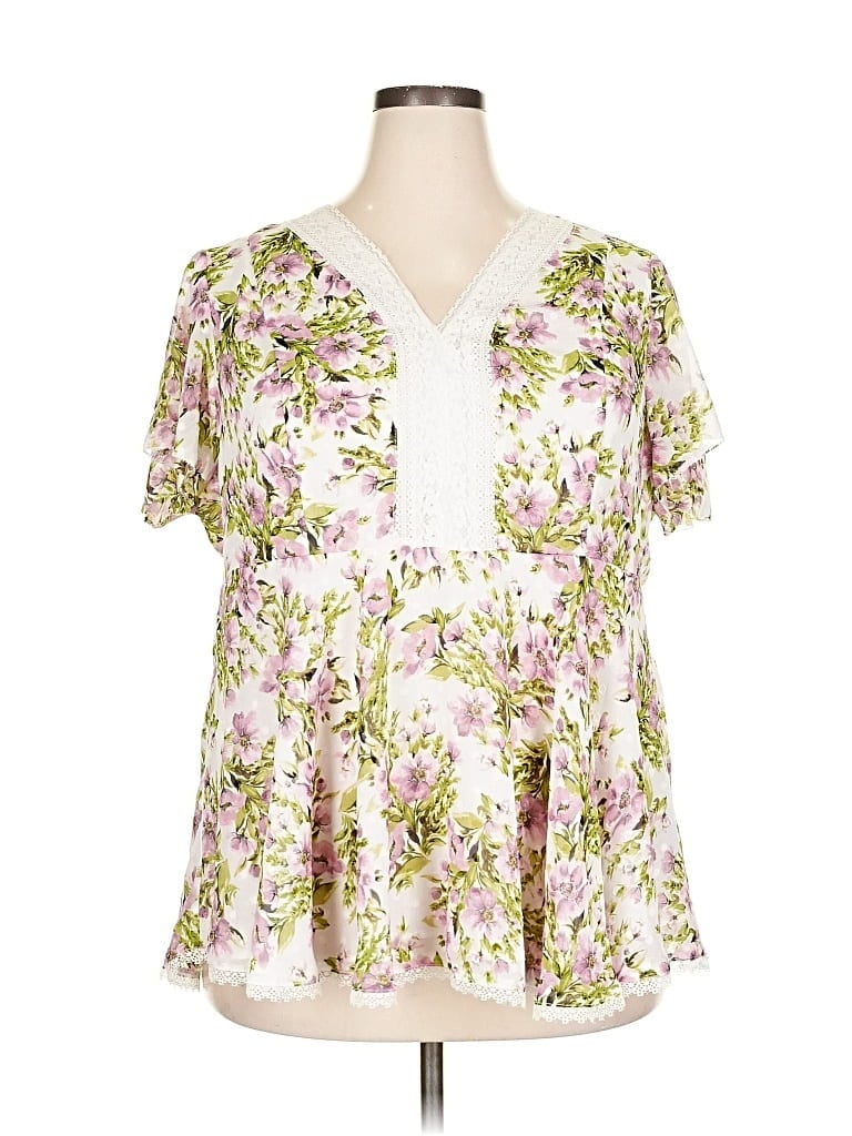 Pre-owned Torrid Short Sleeve Blouse In White