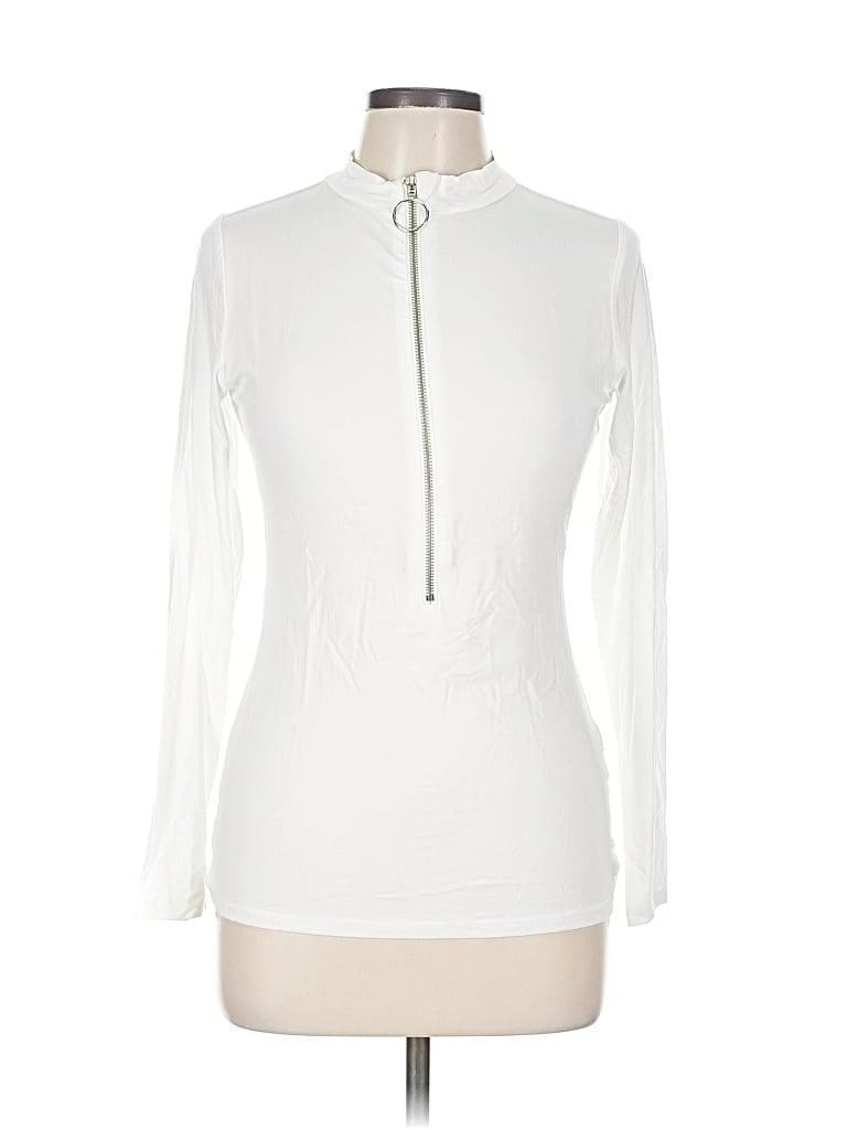 Pre-owned Venus Pullover Sweater In White