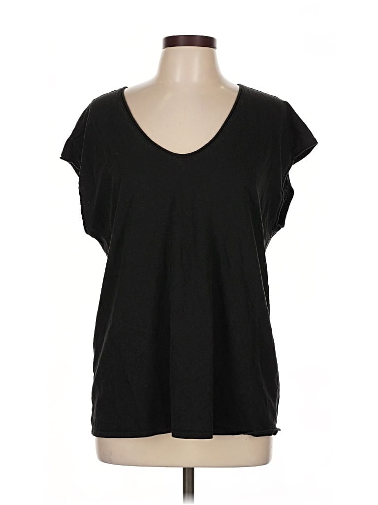 Click to view more detailed imagery on our partner's website Pre-owned Everlane Short Sleeve T-shirt In Black