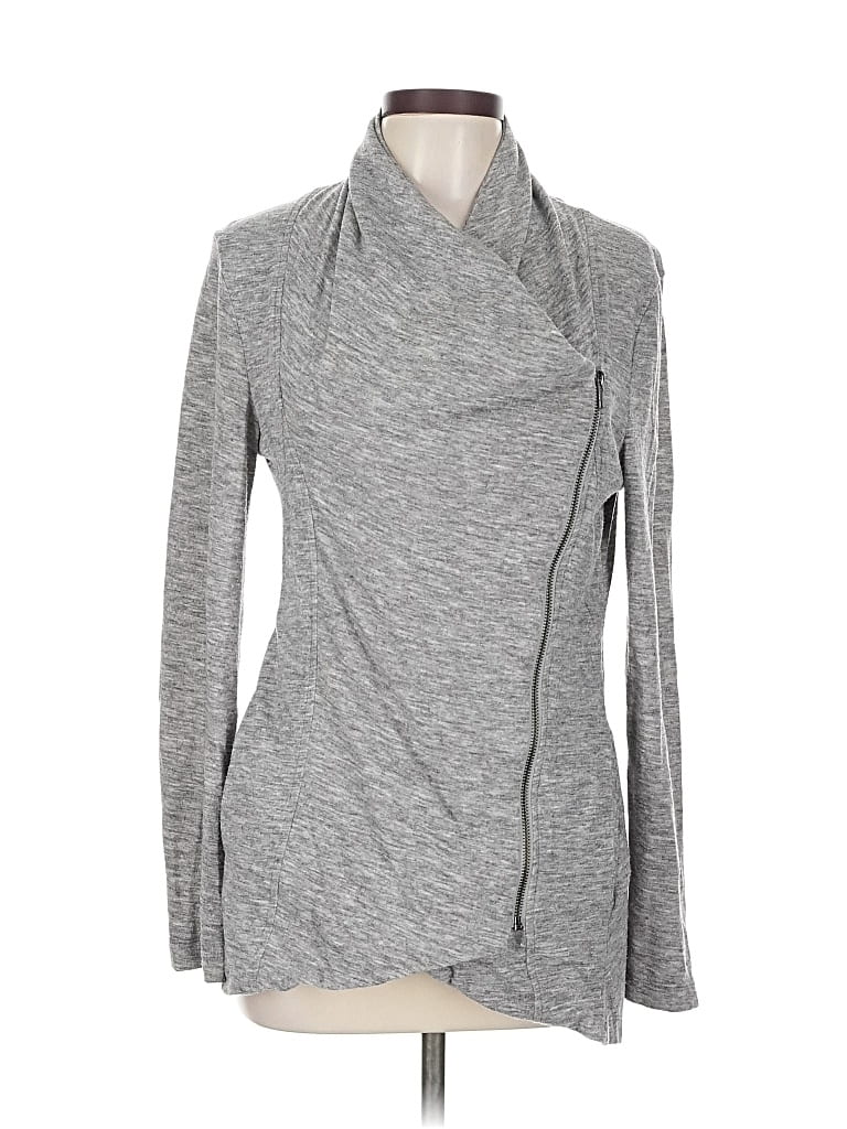 Click to view more detailed imagery on our partner's website Pre-owned Sweet Rain Turtleneck Sweater In Gray